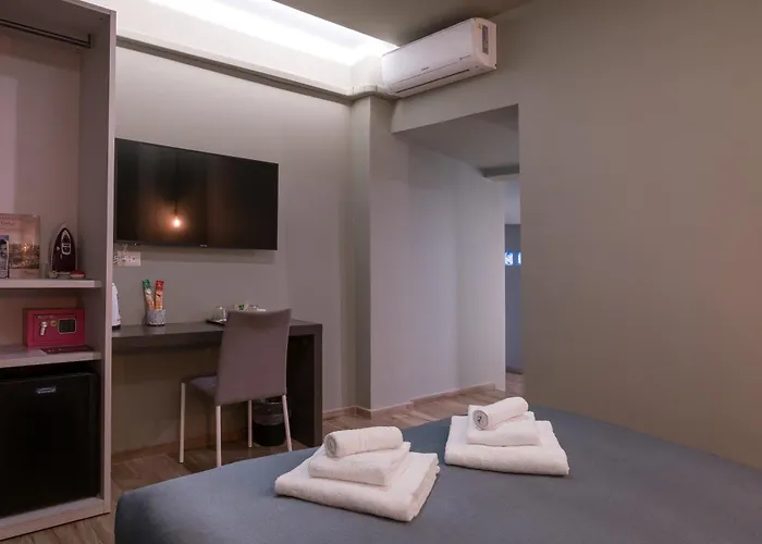 Gogo` Petit Hotel 3*