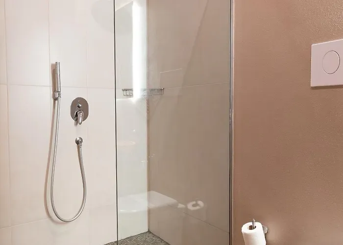 Gogo` Petit Hotel